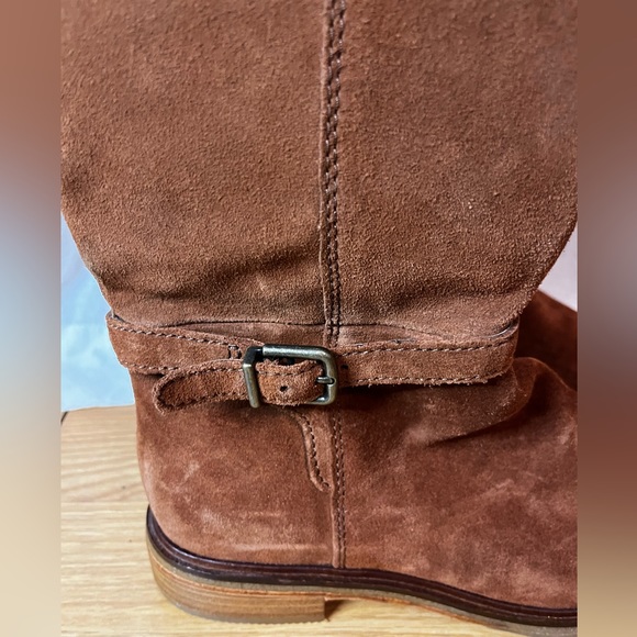 Clarks Clarkdale Clad Dark Tan Suede Knee High Boots - Picture 6 of 11